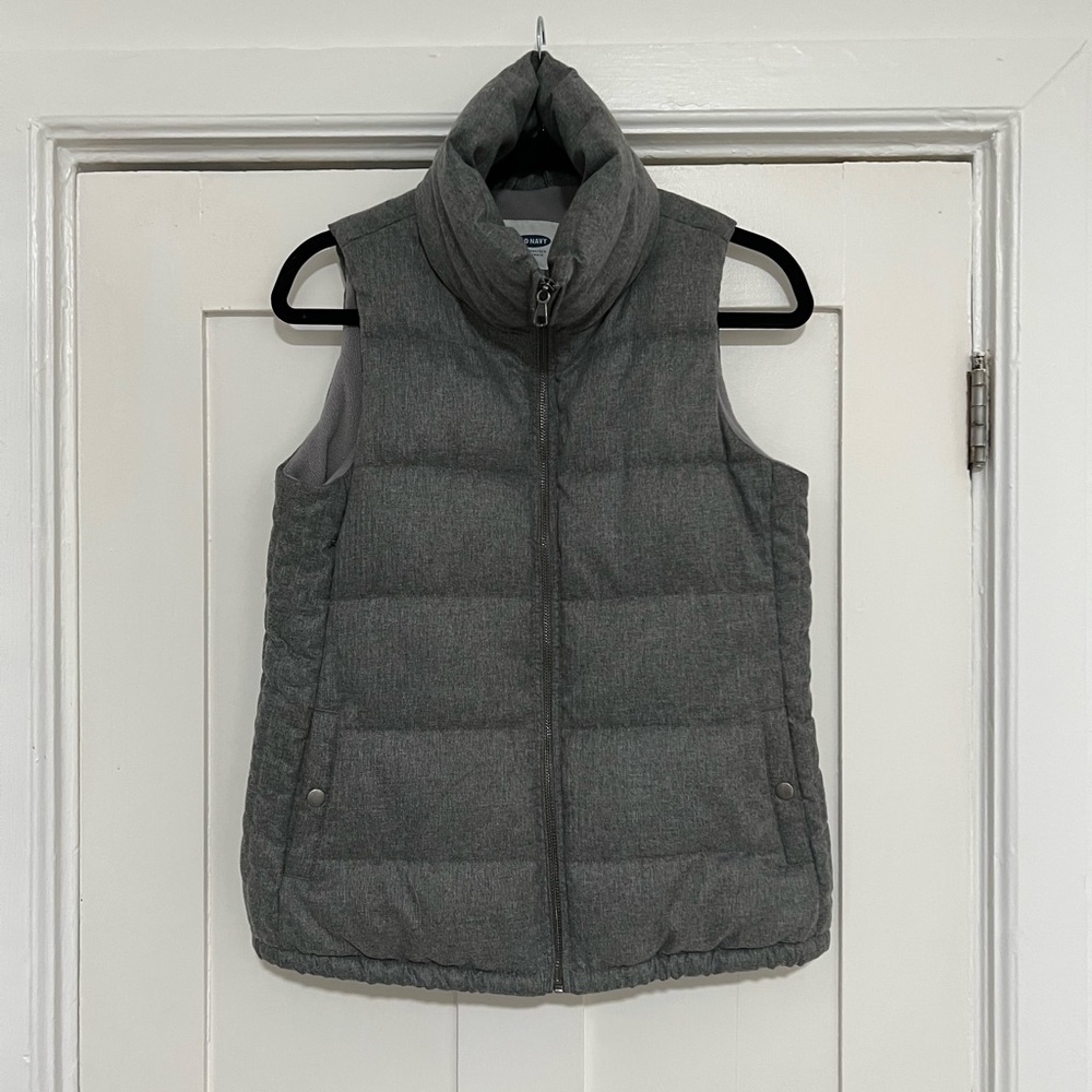 Old Navy Puffer Vest